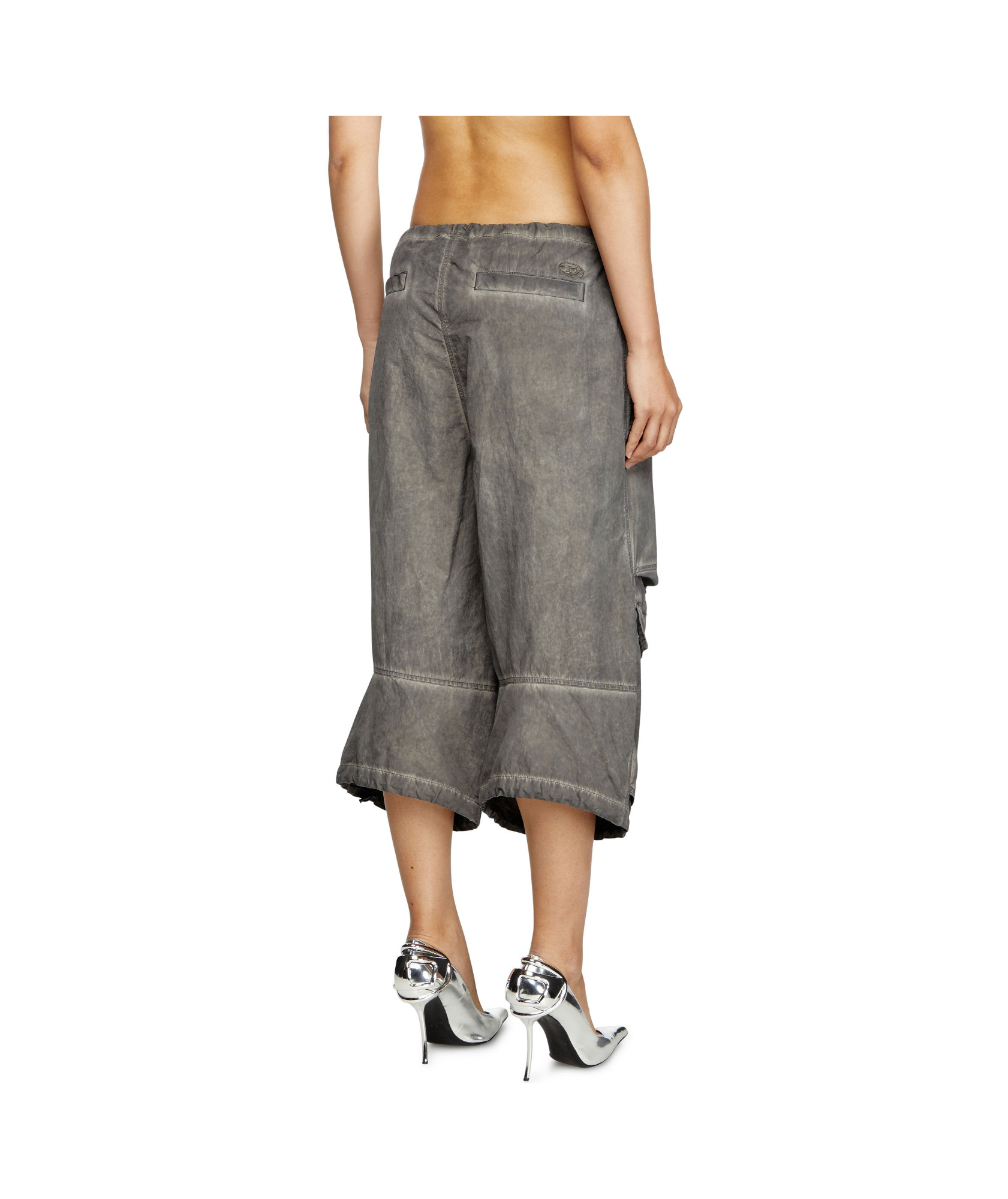 Diesel Gray P-dayetz-short-fem-q3 Trousers In Grey