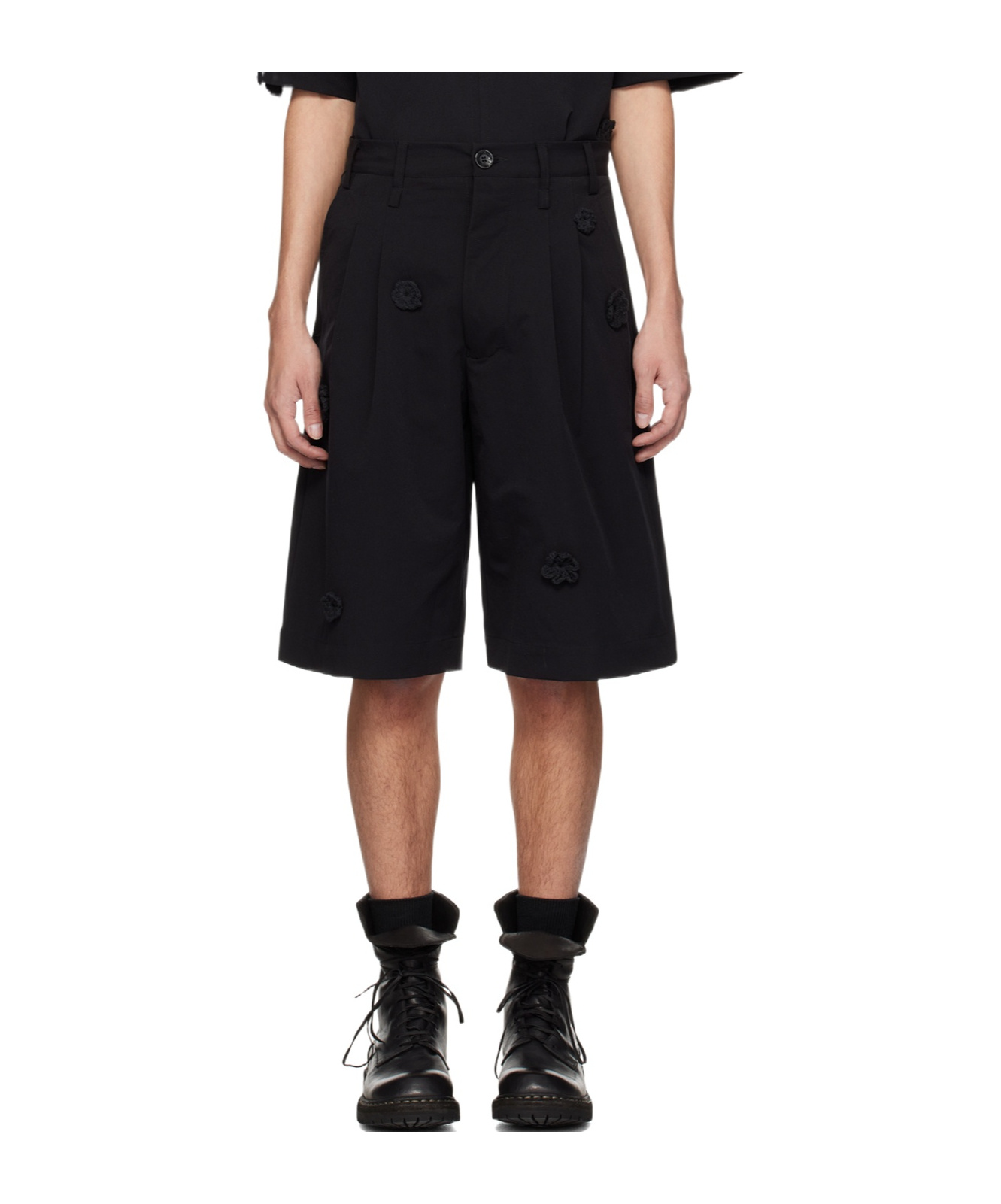 SONG FOR THE MUTE DAISY-EMBROIDERED 'BLACK' SHORTS