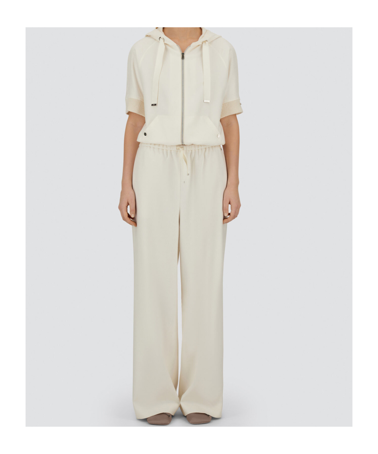 Herno Resort Trousers In Cotton Feel With Drawstring In White