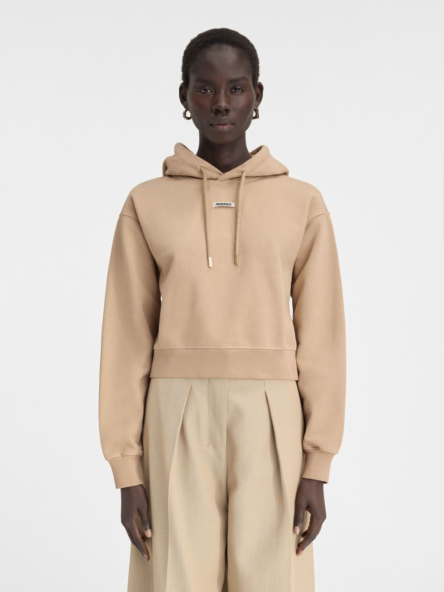 JACQUEMUS JACQUEMUS LOGO PATCH DRAWSTRING HOODIE 