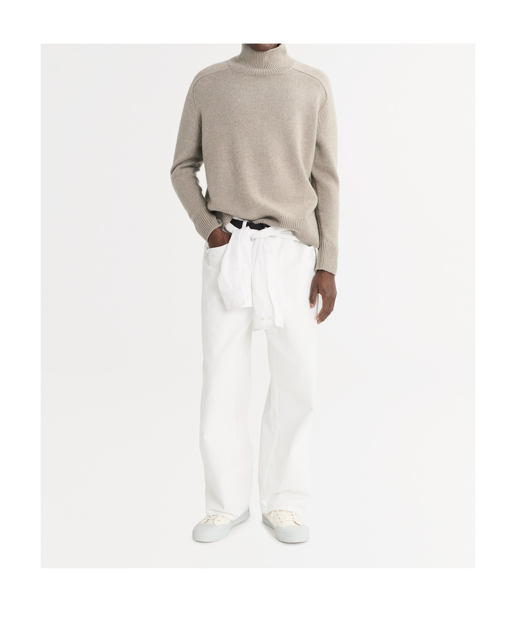 Soft Goat Long-sleeved Sweater In Neutral