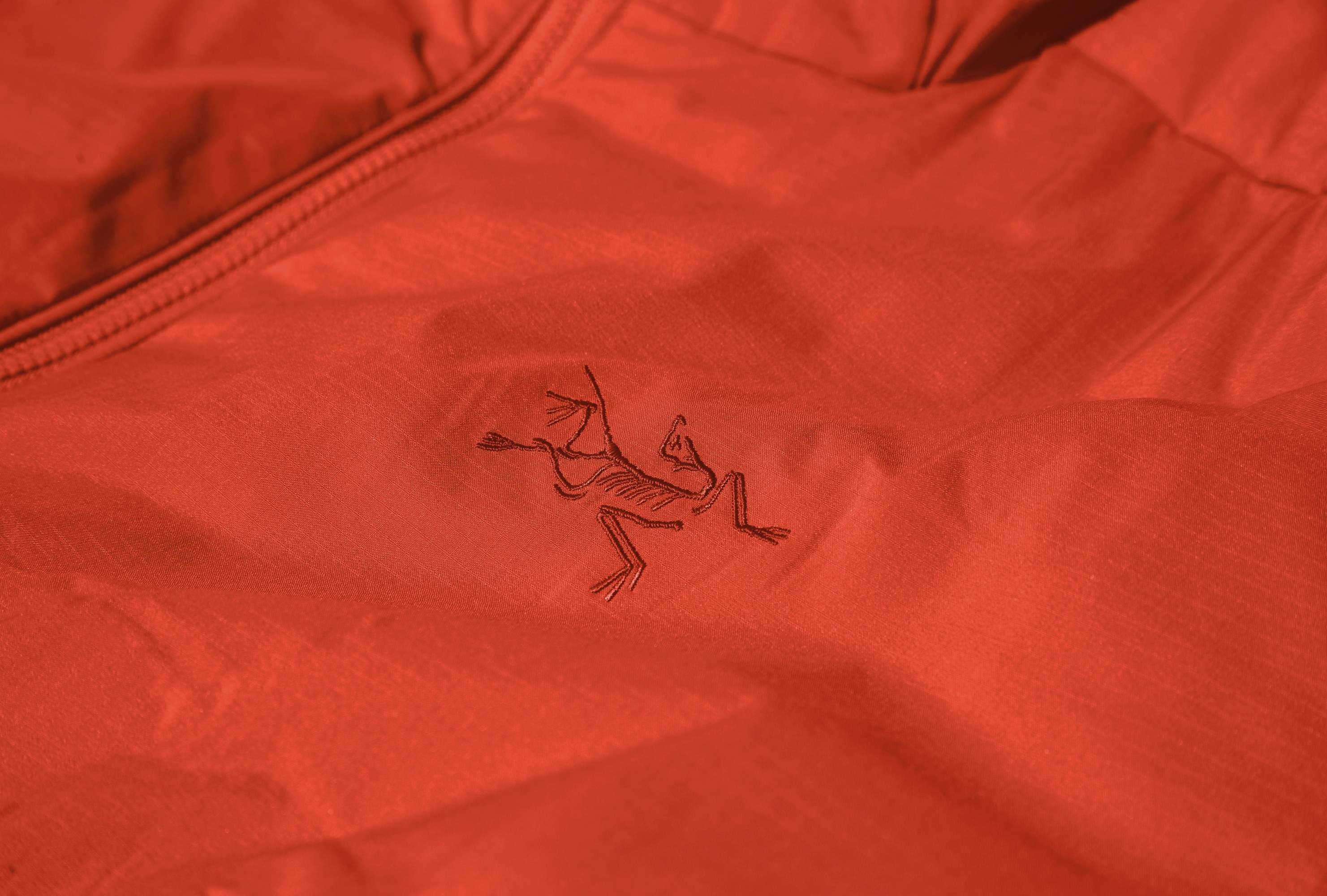 Arc'teryx Atom Heavyweight Hood Hooded Casual Jacket In Red