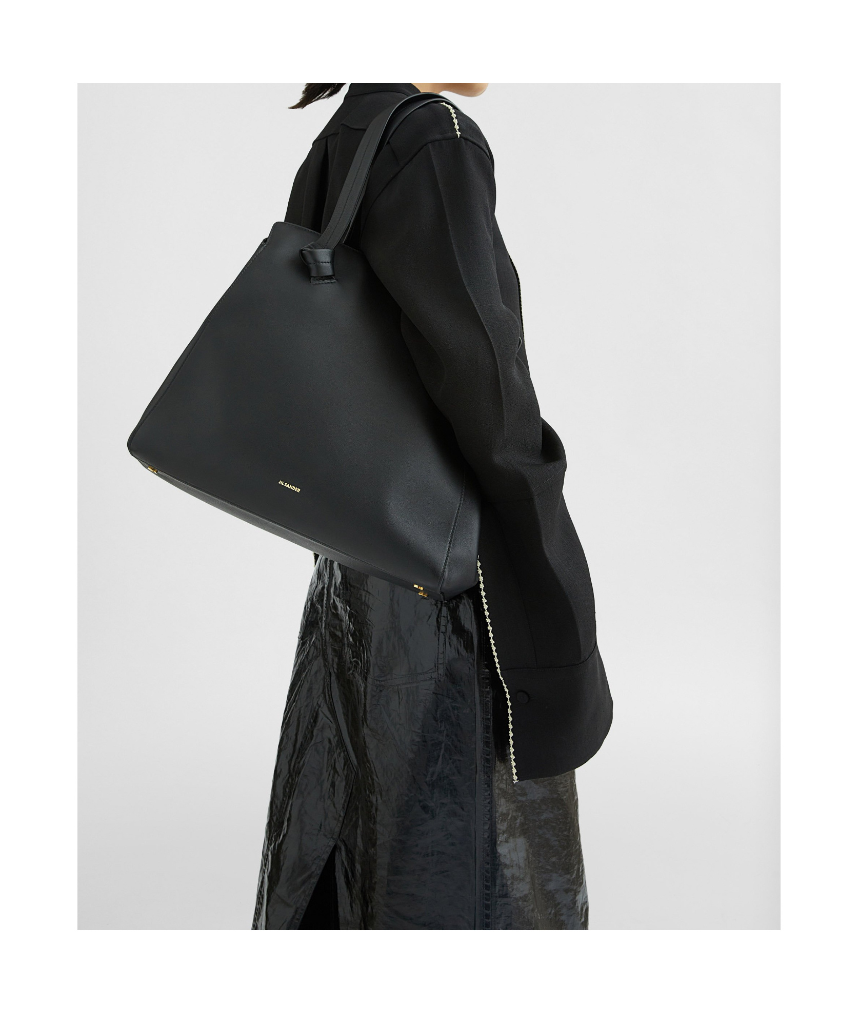 Jil Sander Medium Knot-embellished Tote Bag In Black