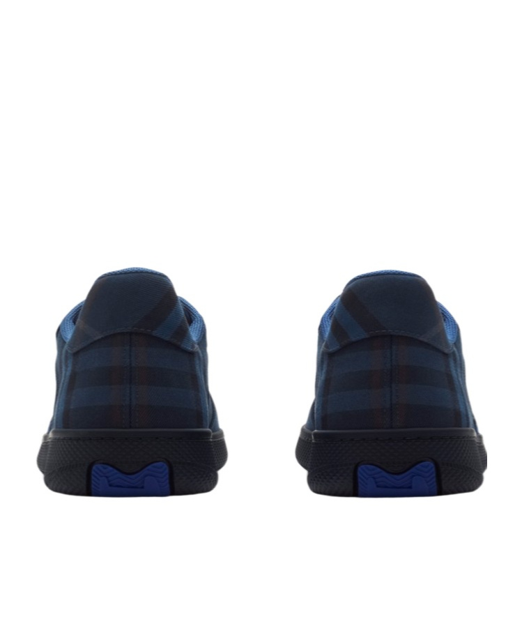 Burberry Plaid-pattern Sneakers With Textured Rubber Sole In Black