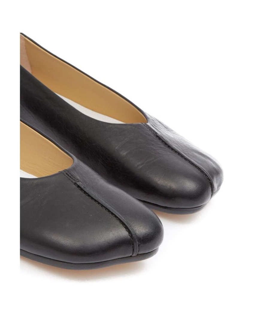Shop Mm6 Maison Margiela Stitch-out Leather Ballerinas In Black