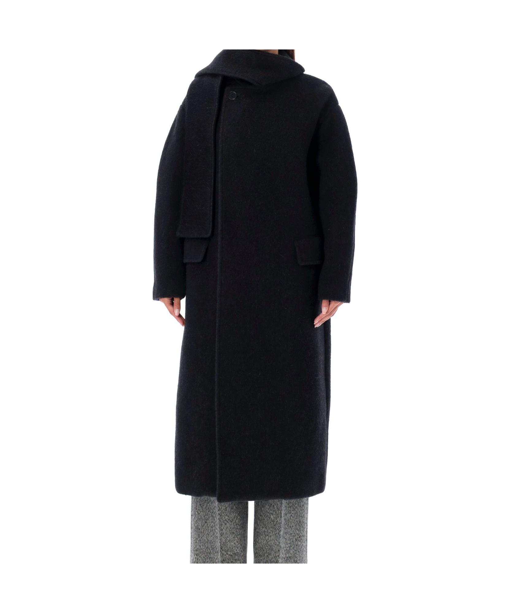 Msgm Scarf Coat In Black