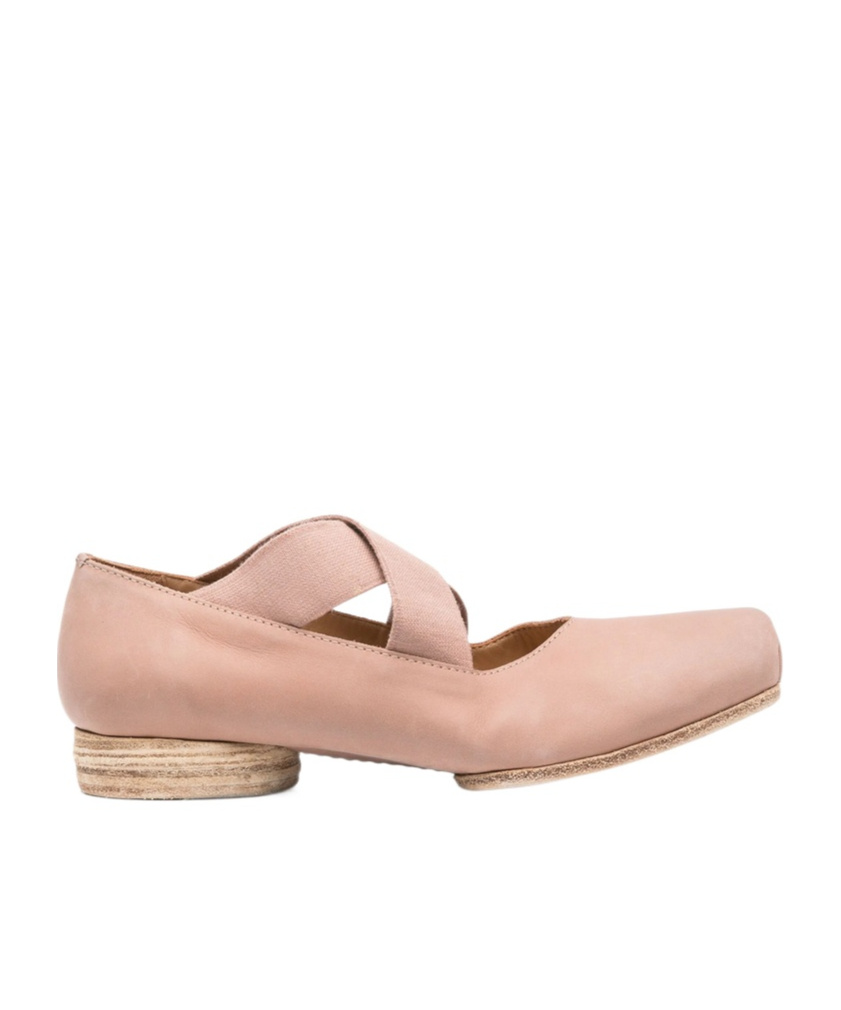 Uma Wang Ballerinas With Crossed Bands In Pink