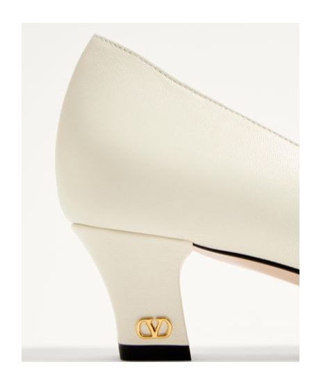 Valentino Garavani Bowow Pump In Kidskin With Studs 45mm Woman Ivory 41 In Ivory