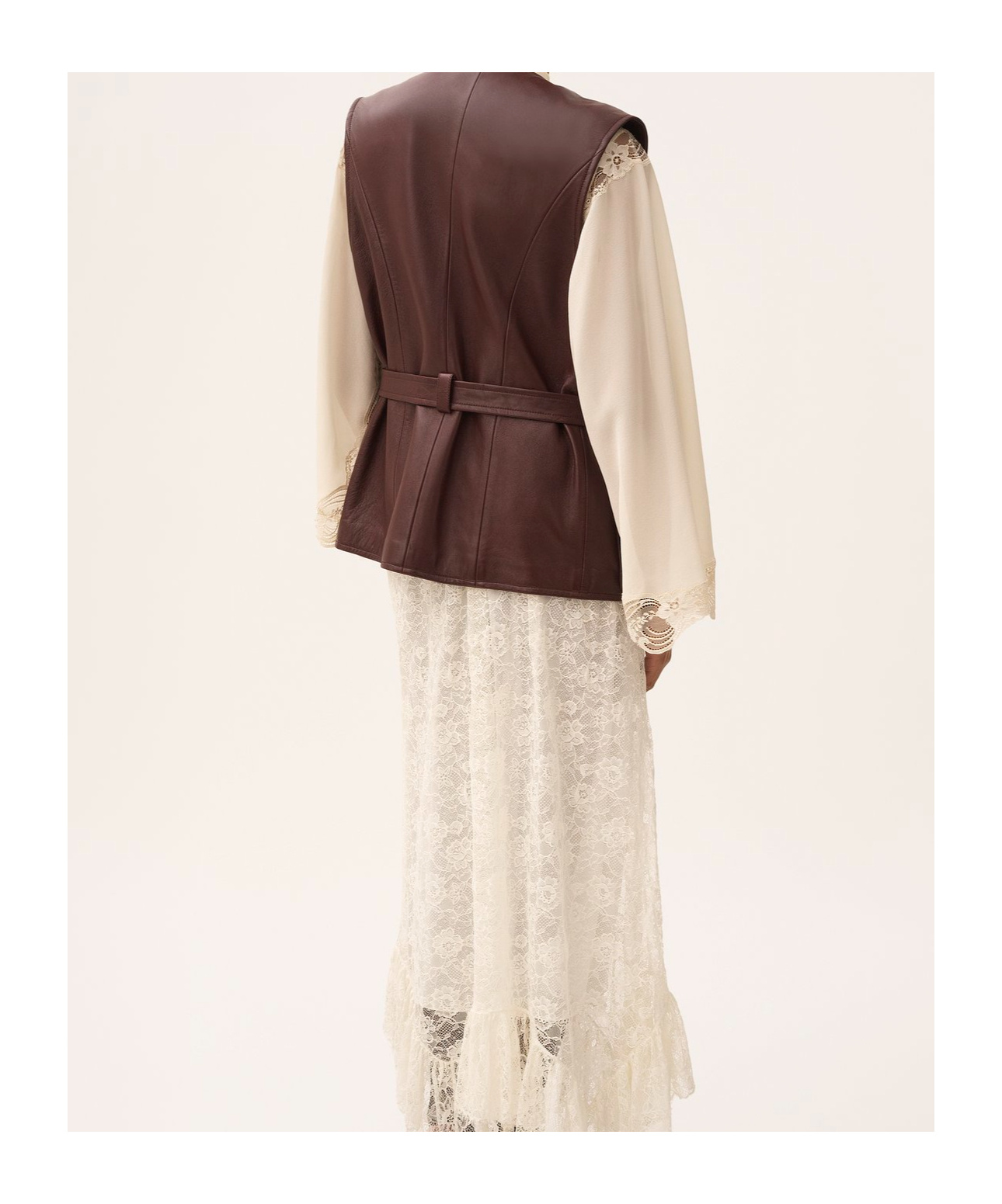Chloé Leather Belted Waist Sleeveless Jacket In Burgundy