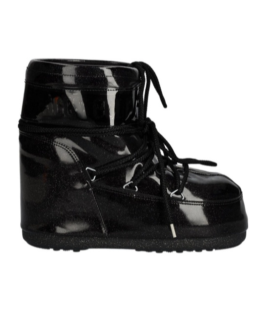 Moon Boot Lacing Snow Boots In Black