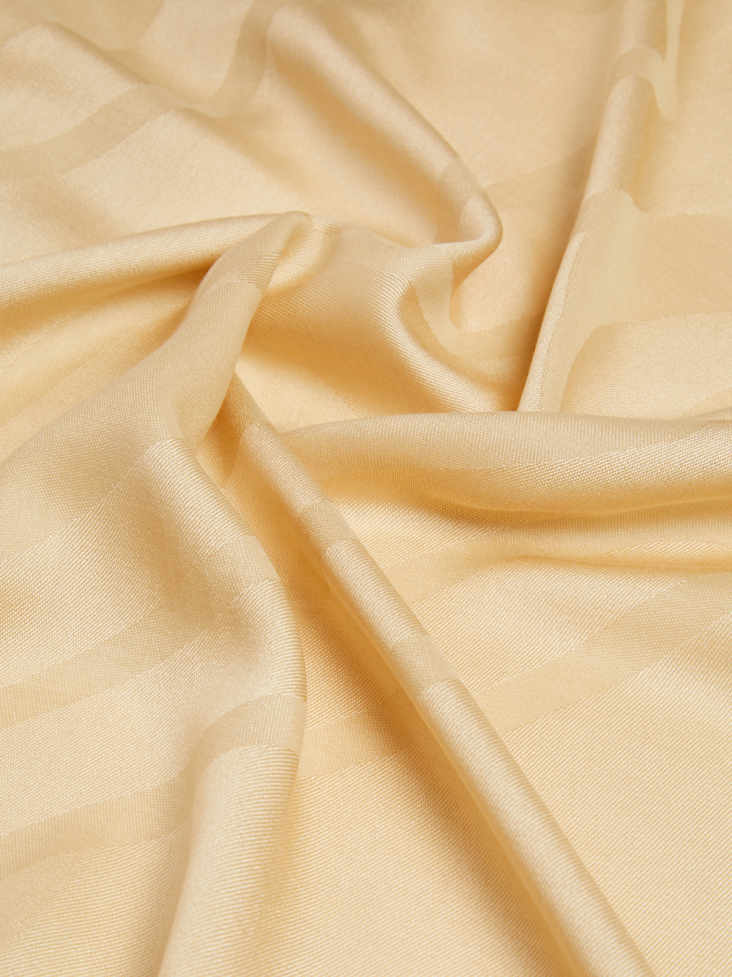 Max Mara Jacquard Silk Shawl In Nude