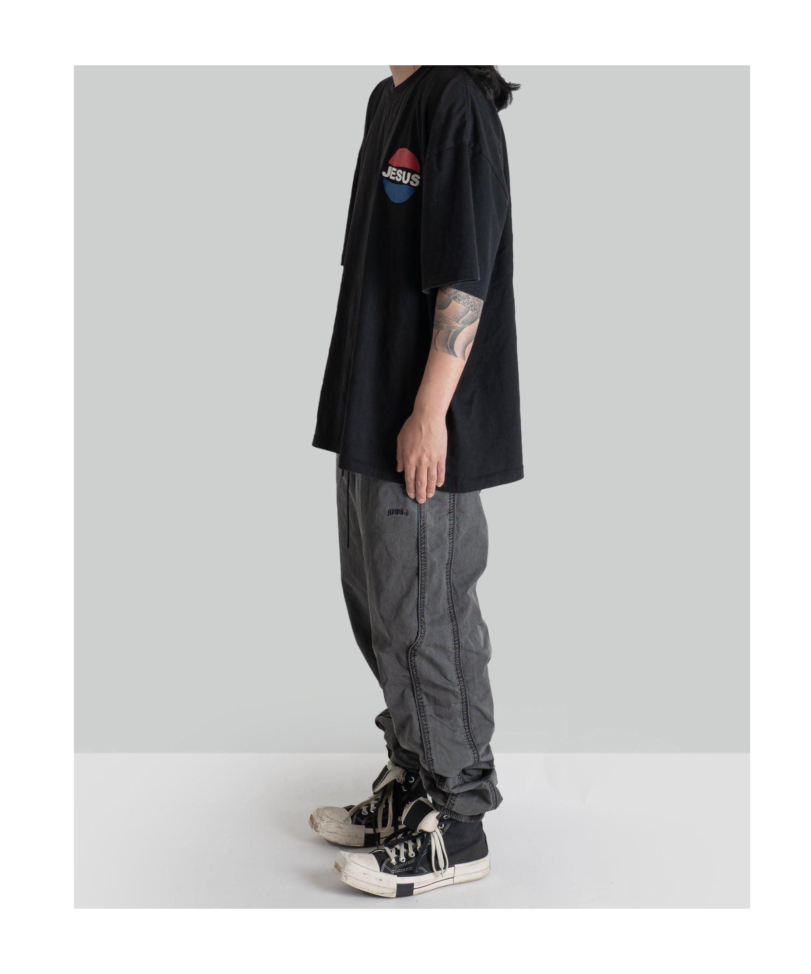 Juunj Elastic Waist Sweatpants In Black