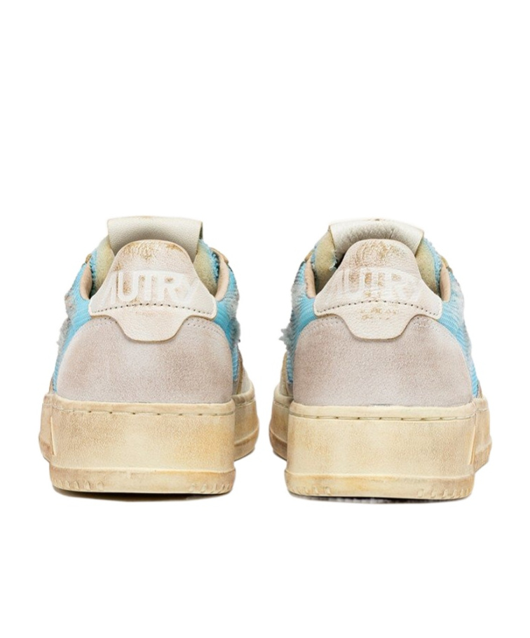 Autry Medalist Low Super Vintage Sneakers In Nude