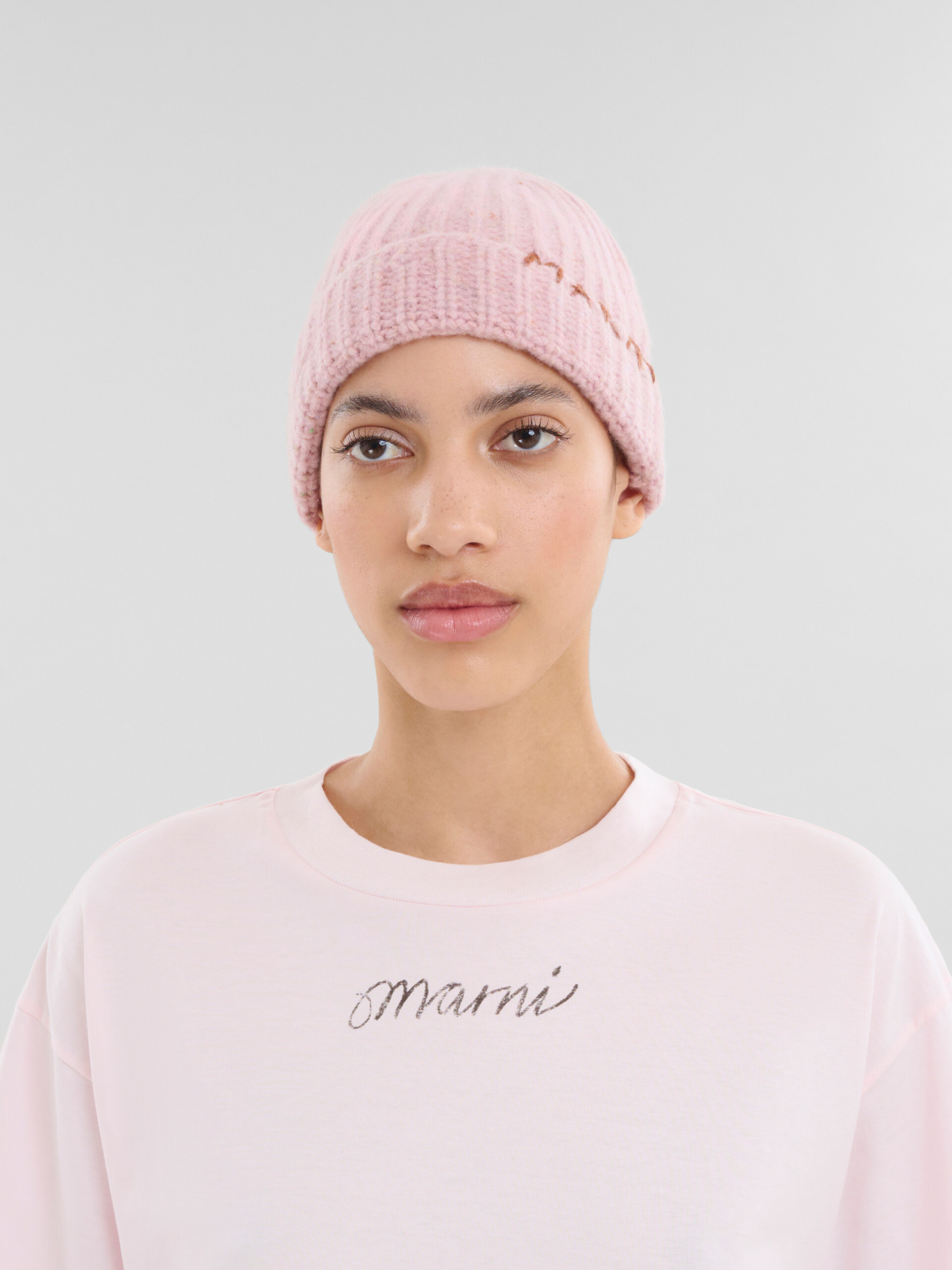 Marni Logo-embroidered Ribbed-knit Beanie In Pink