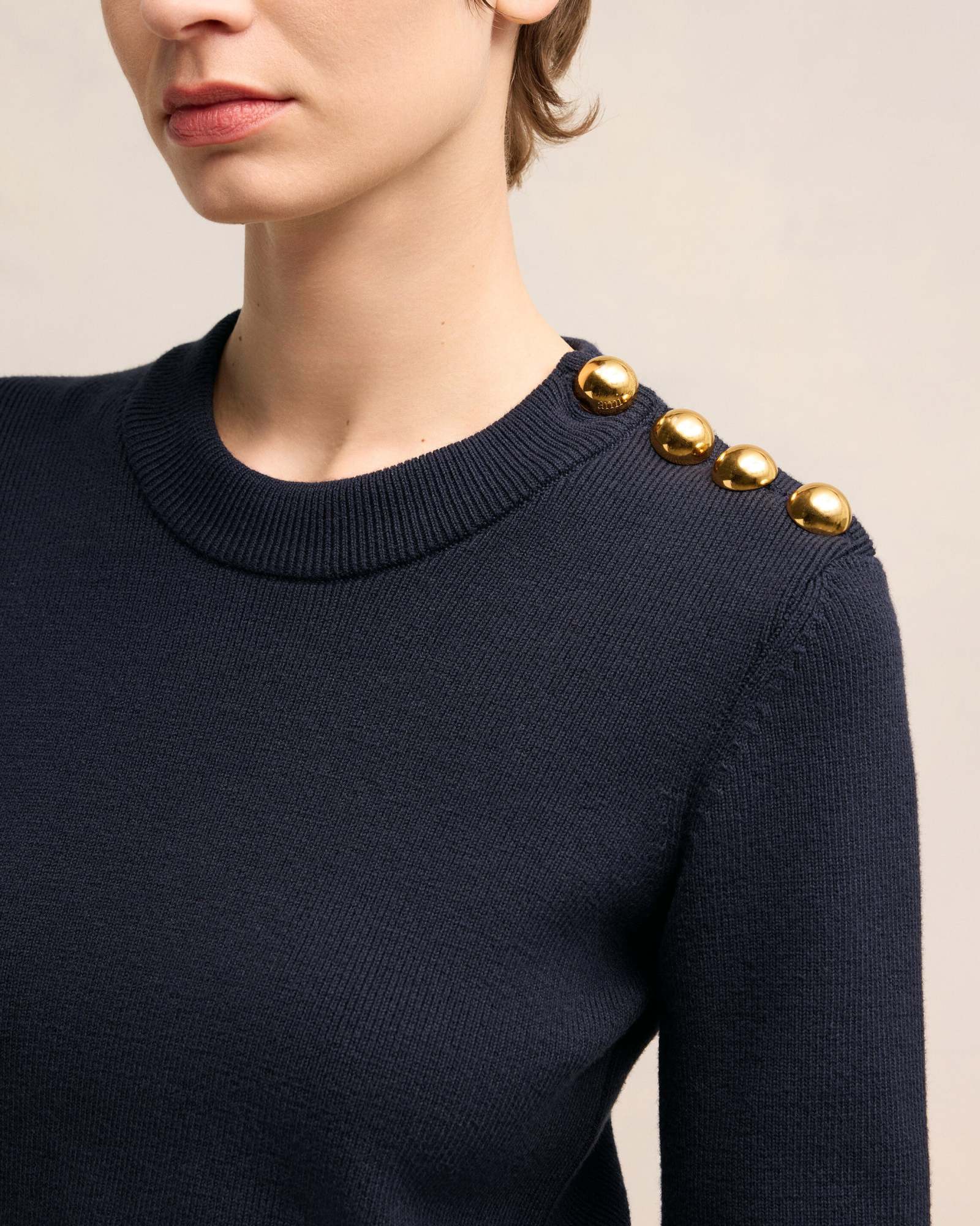 Ami Alexandre Mattiussi Ami Button Embellished Crewneck Knitted Jumper In Black