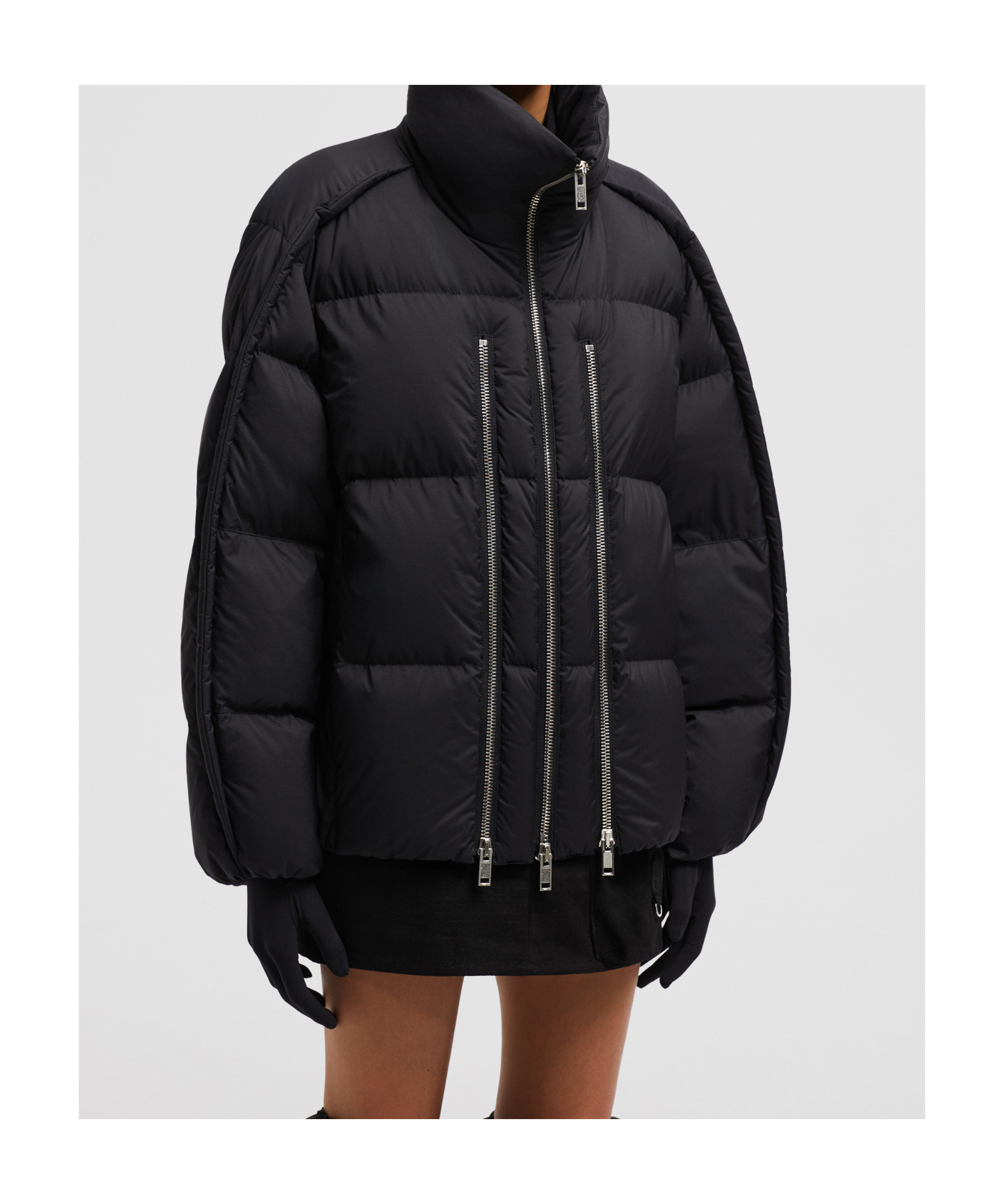 Moncler X Willow Smith Jayel Short Down Jacket In Black