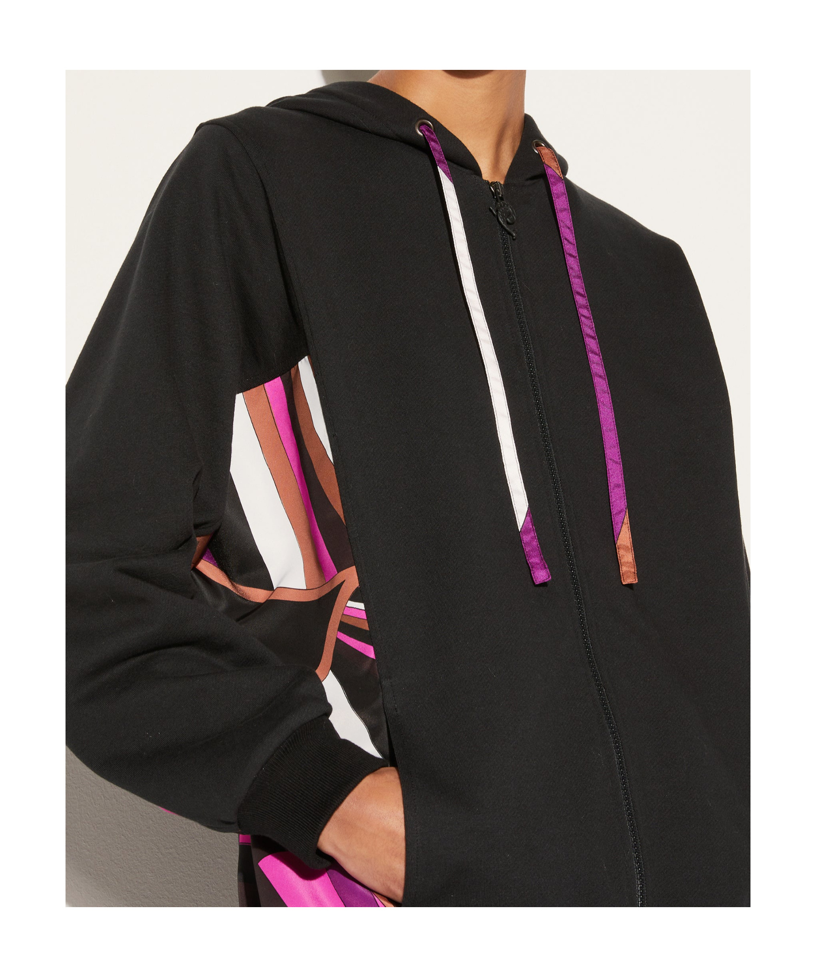 Pucci Long-sleeved Sweater In Black
