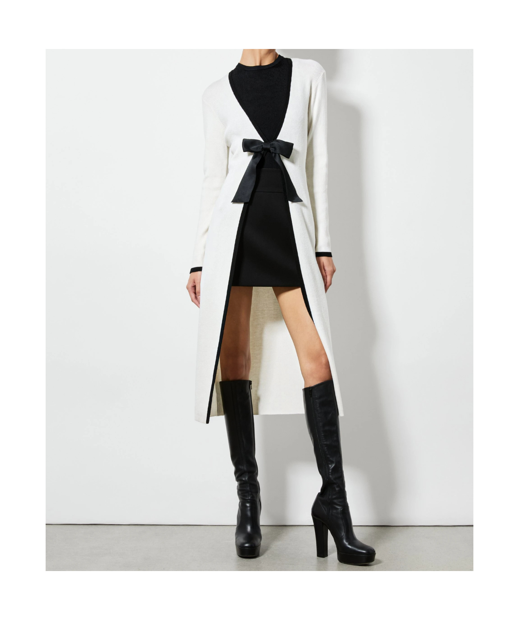 Alice And Olivia Long Cardigan In Beige/black