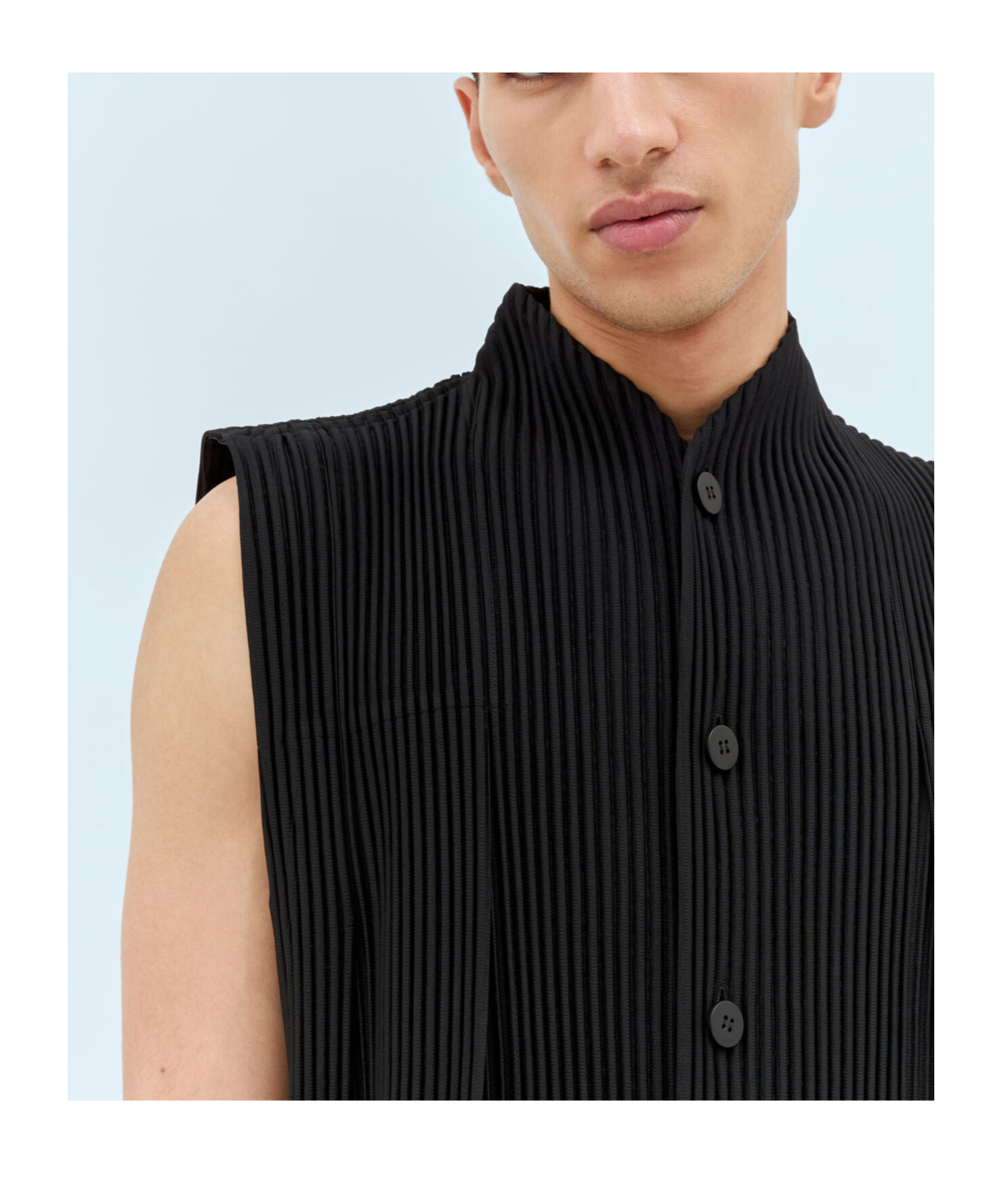 Issey Miyake Pleated Vest In Black