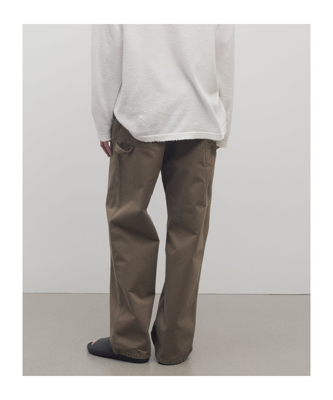 The Row Zalenka Cropped Cotton And Cashmere-blend Twill Straight-leg Pants In Neutral