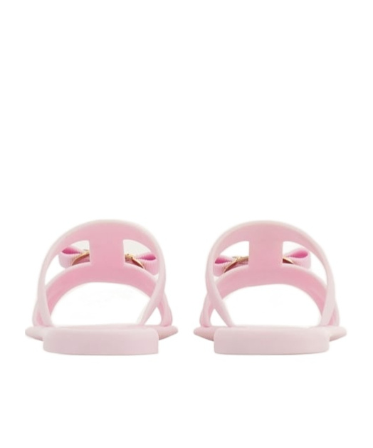 Ferragamo Lilou New Vara Plate Flat Sandals In Marshmallow