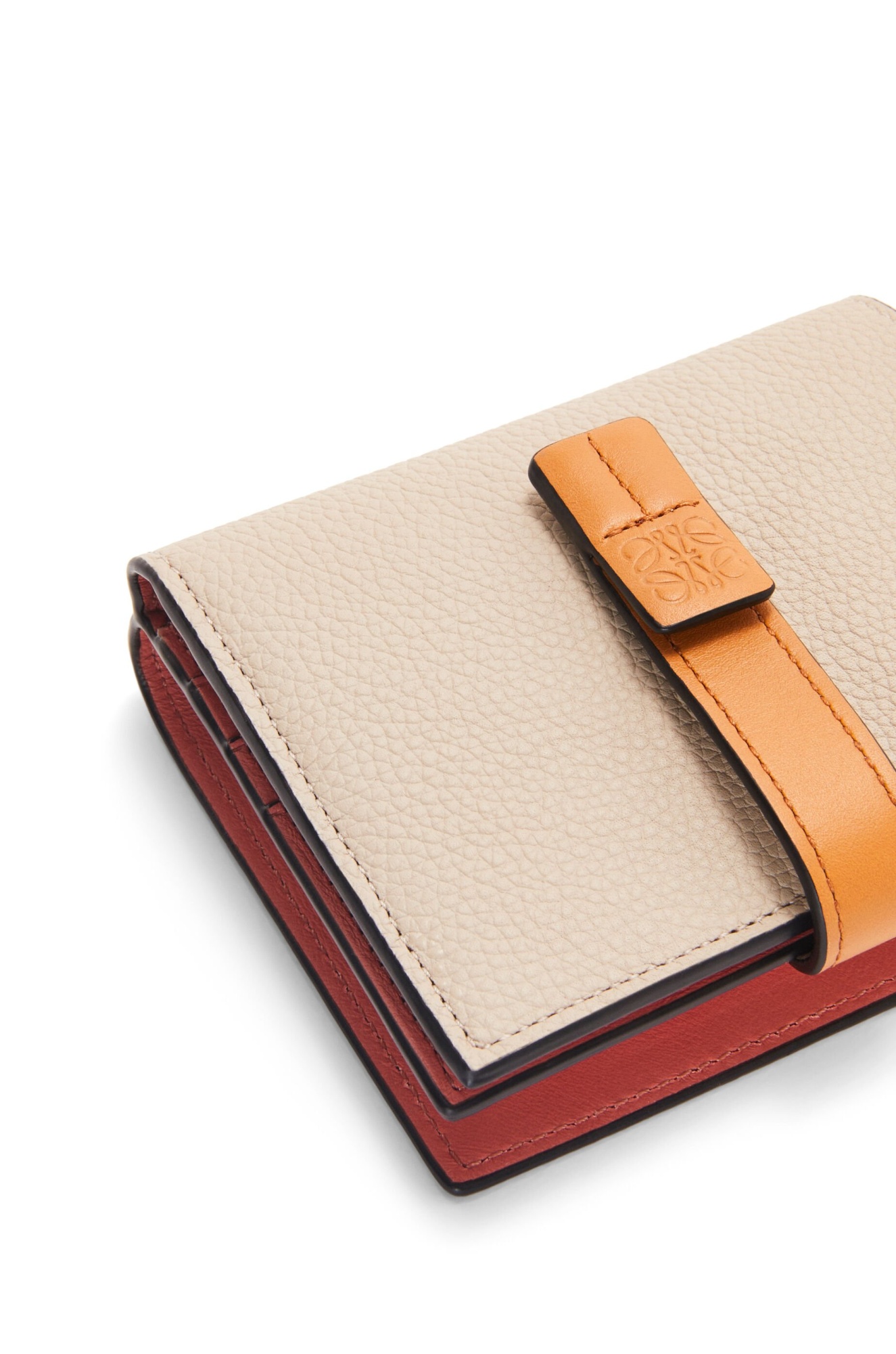 Loewe Logo Zipper Wallet In Nude