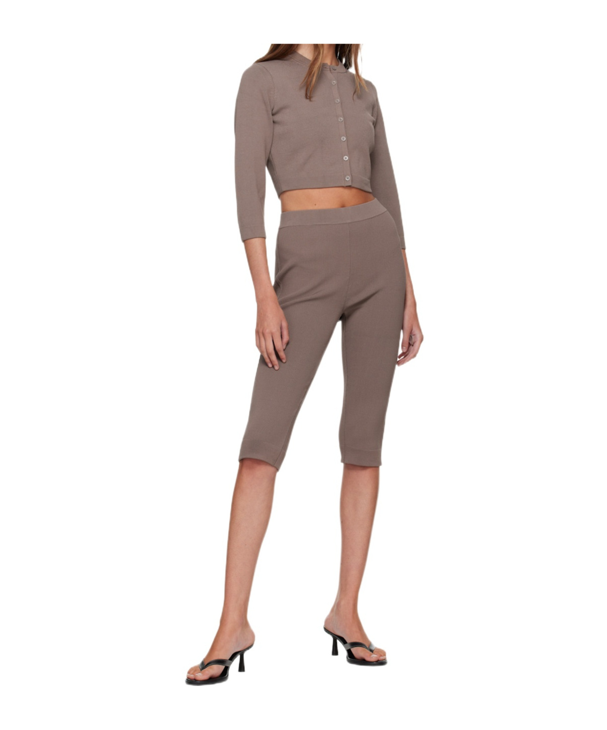 Skims Three-quarter Length Fitted Shorts In Taupe