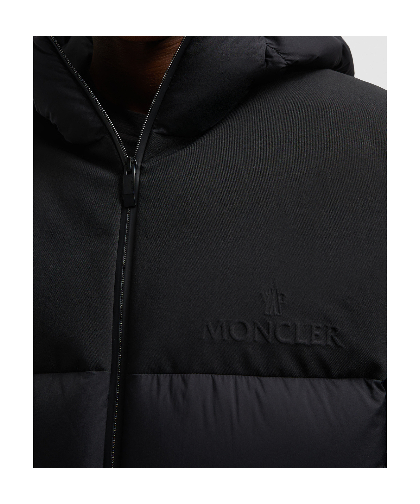 Moncler Men's Veumont Down Jacket In Black