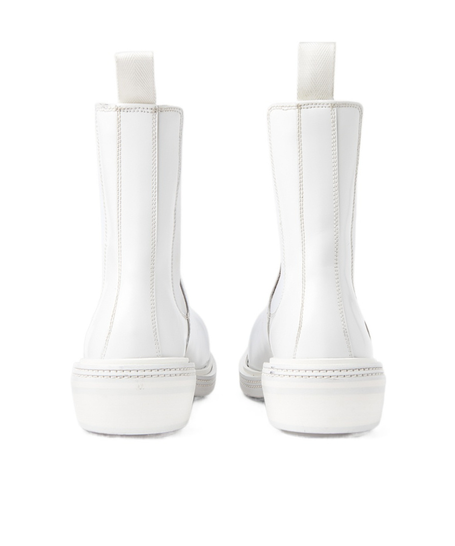 BOTTEGA VENETA ROUND-HEAD SHORT BOOTS