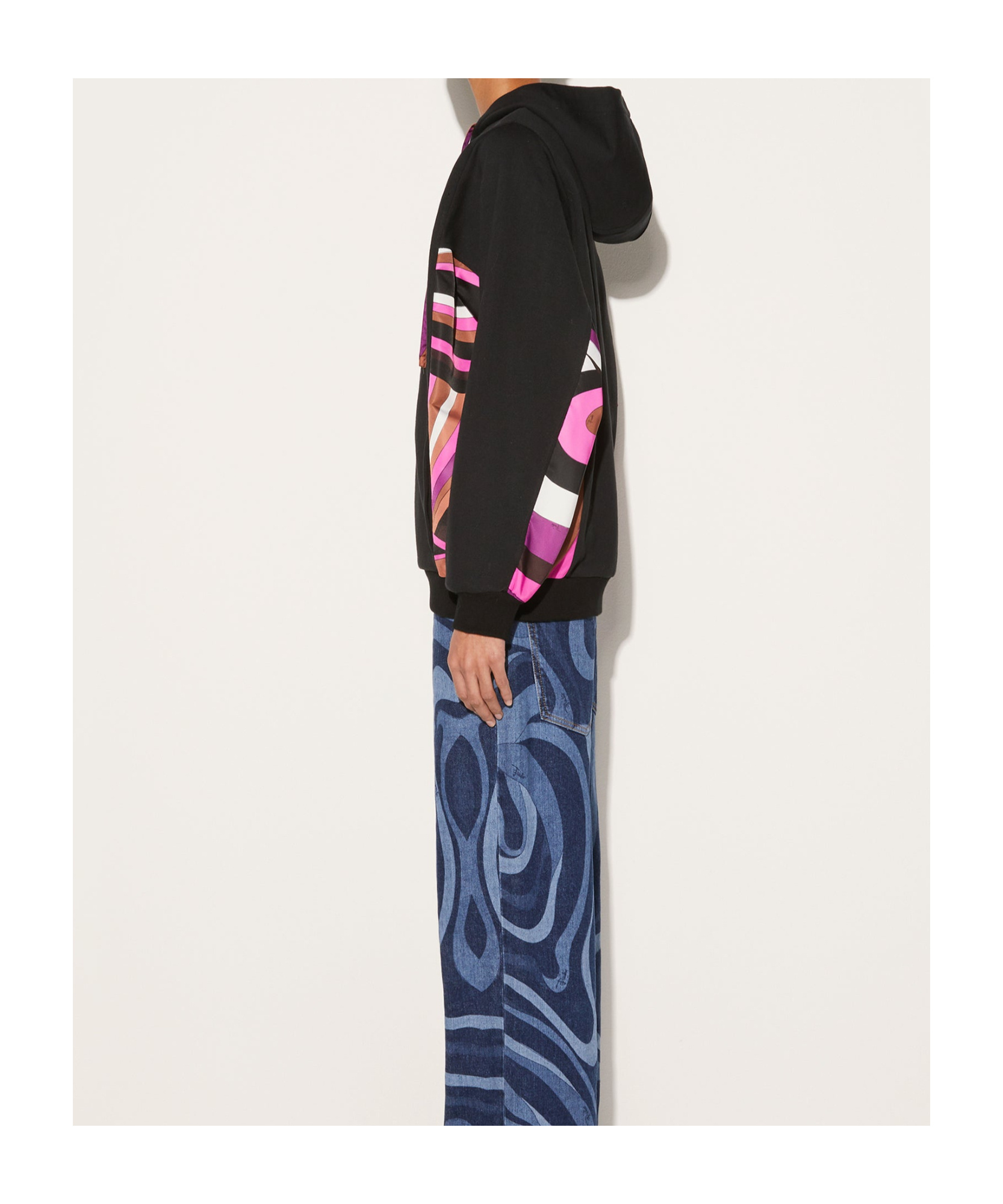Pucci Long-sleeved Sweater In Black