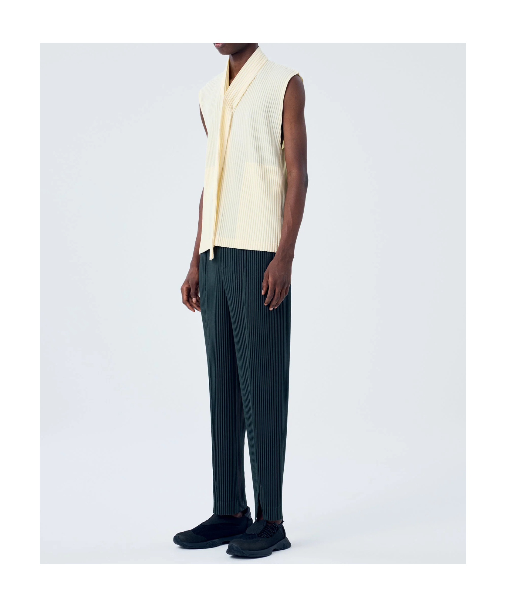 Issey Miyake Elastic Waist Casual Pants In Green