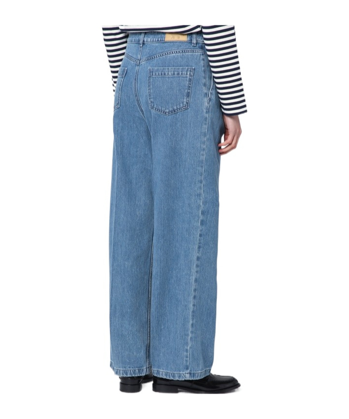 Maison Kitsuné Wide Pleated Blue Jeans
