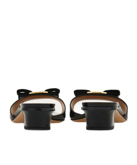 Ferragamo Bow-detail Sandals In Black
