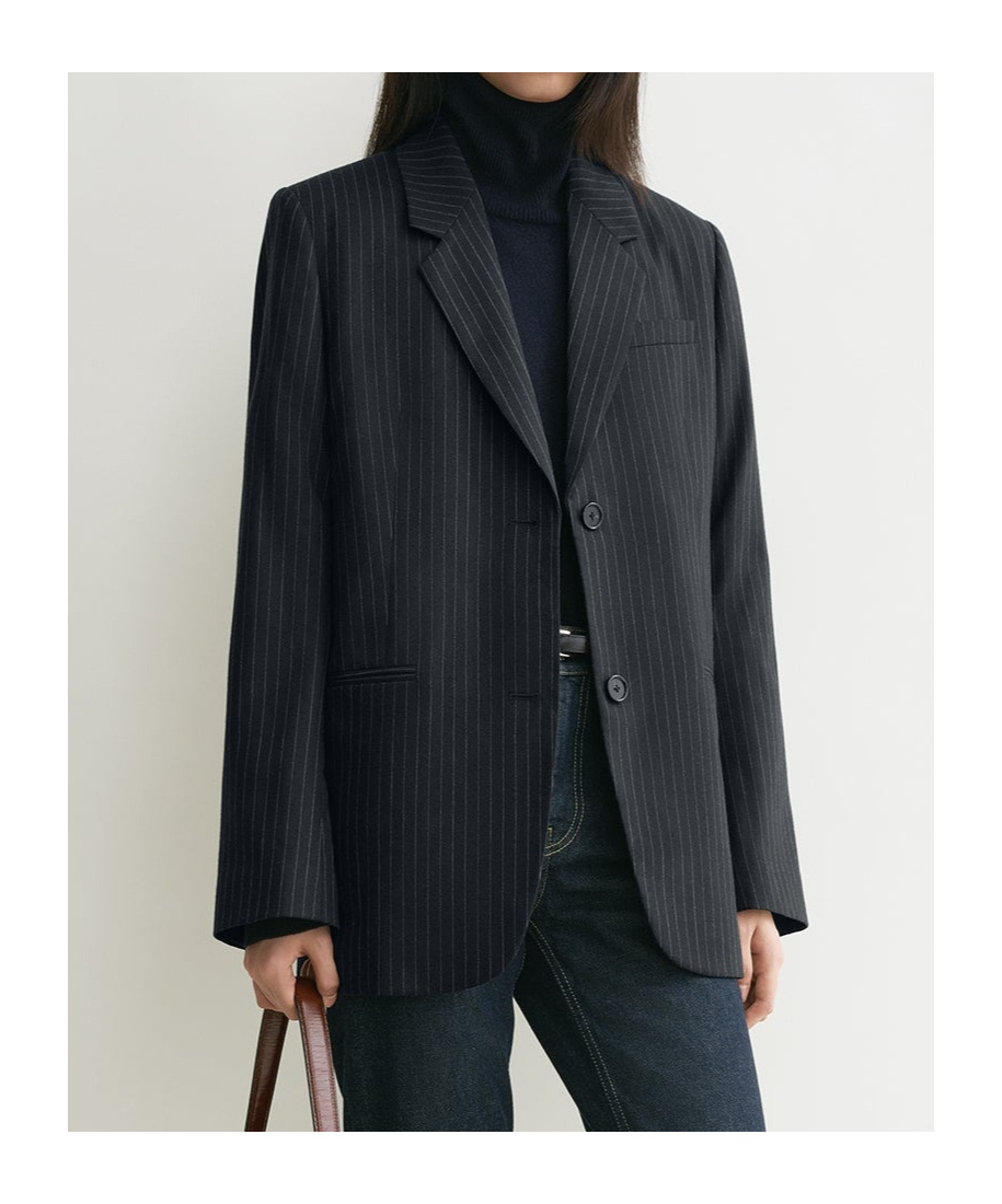 Totême Tailored Pinstriped Blazer In Black