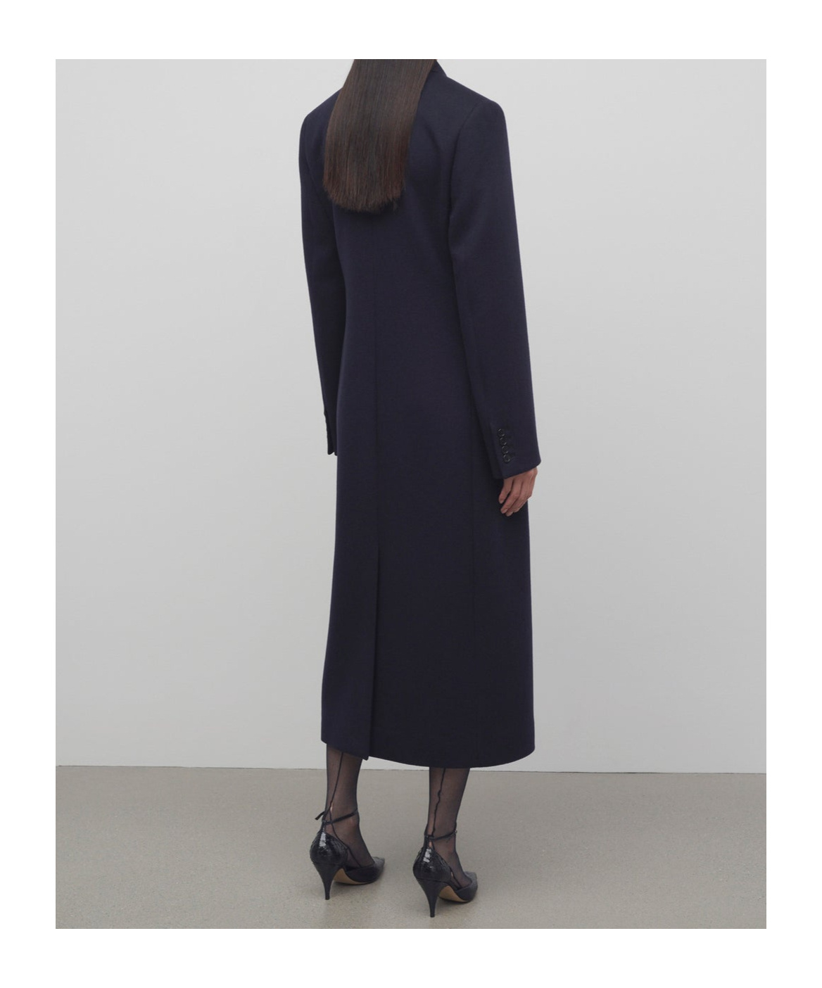 The Row Long-sleeved Cashmere Coat In Black