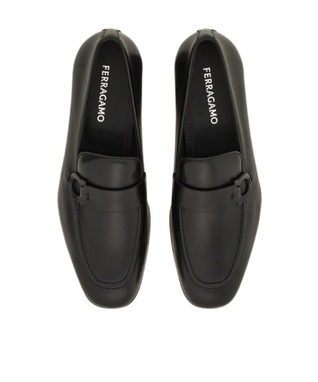 Ferragamo Bonny Gancini Leather Loafers In Black