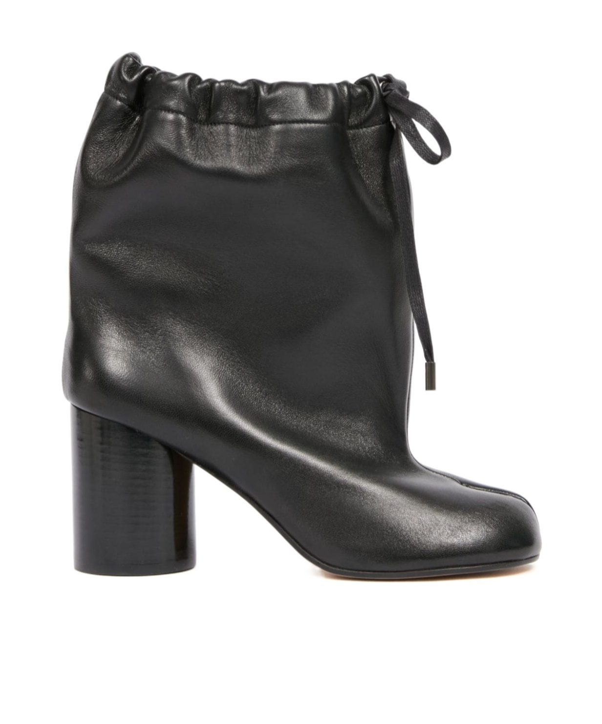 Maison Margiela Drawstring Ankle Tabi Boots Black In Black
