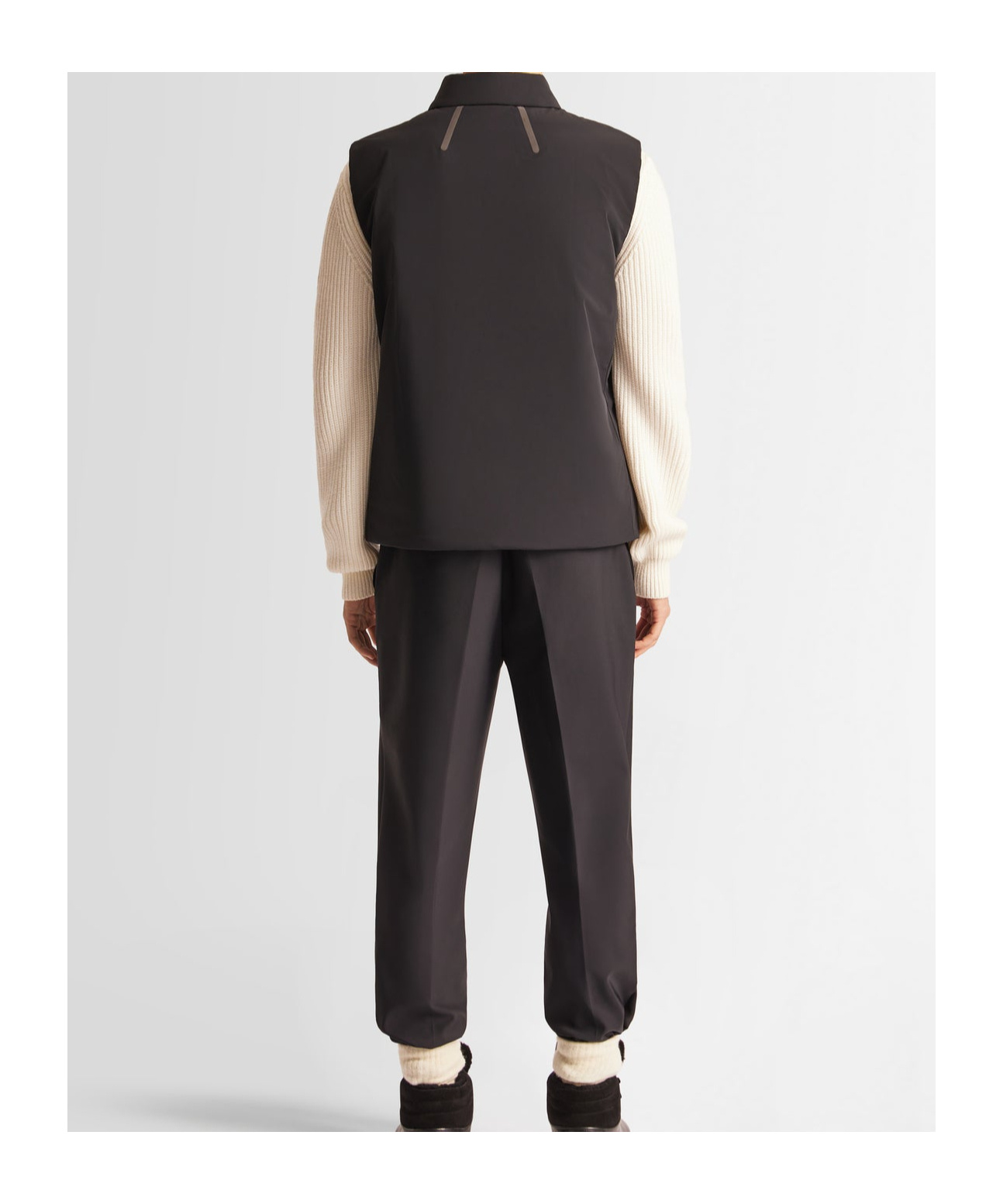 Fusalp Mattin Sleeveless Cotton Jacket In Black