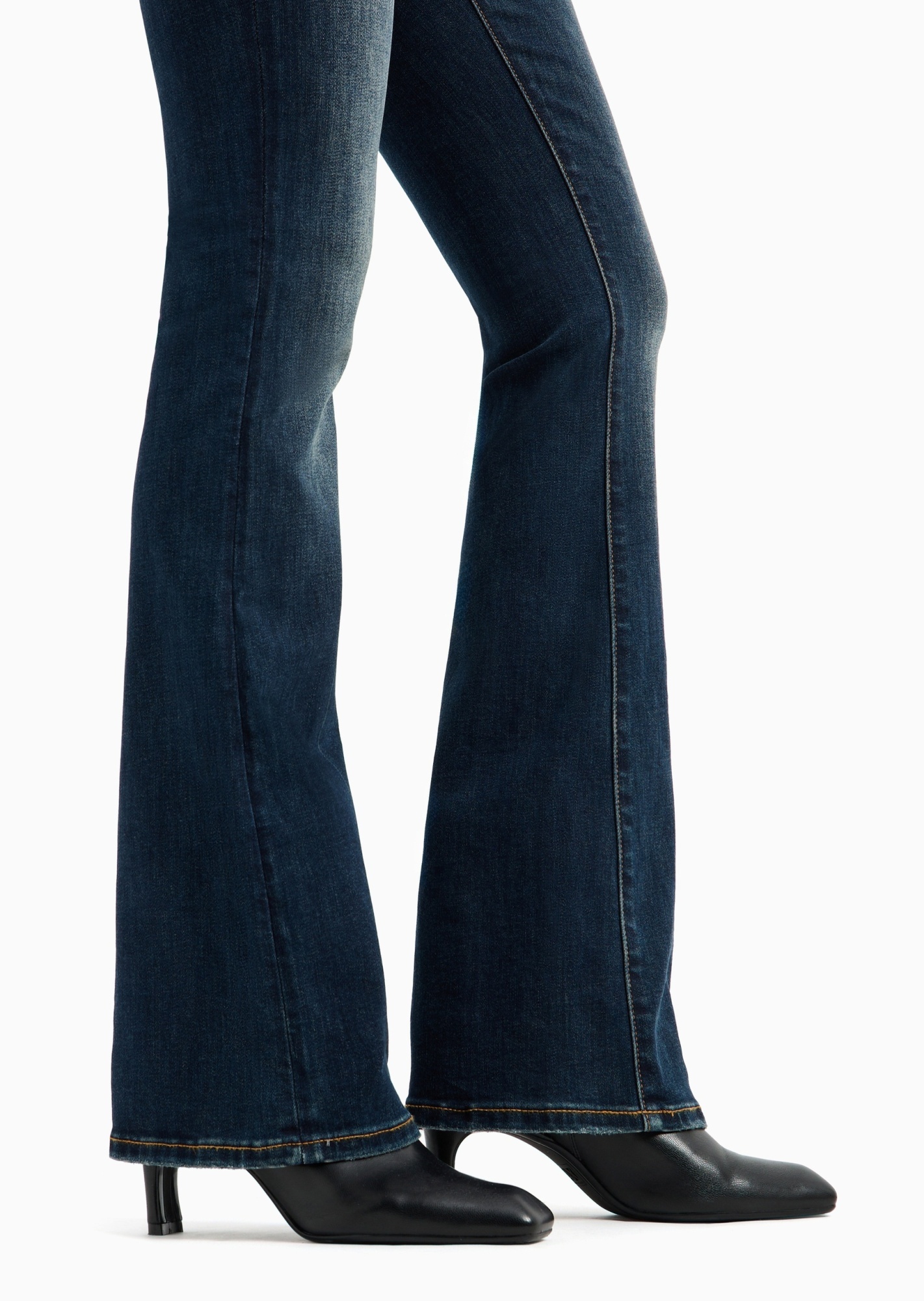 Shop Armani Exchange Multi-pocket Jeans In Denim Indigo