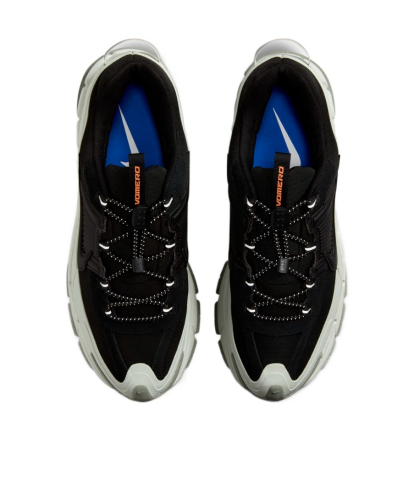Nike Zoom Vomero 5 Roam Black Light Silver In Gray