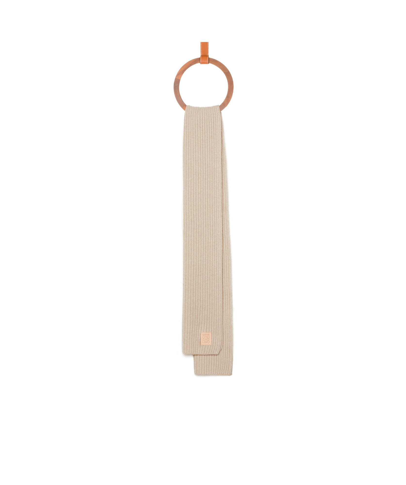 Loewe Ribbed Logo-plaque Scarf In Neutral