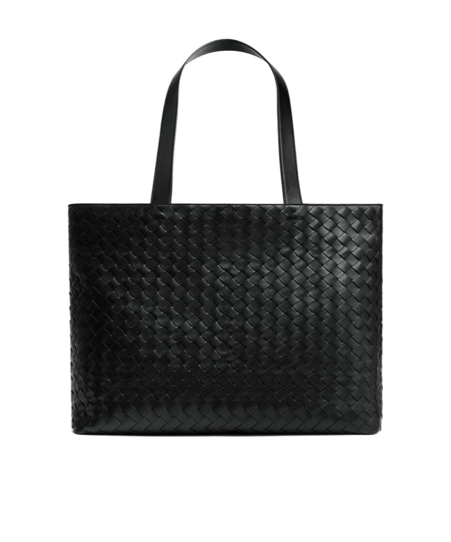 Bottega Veneta Large Intricciato Zipper Handbag In Black