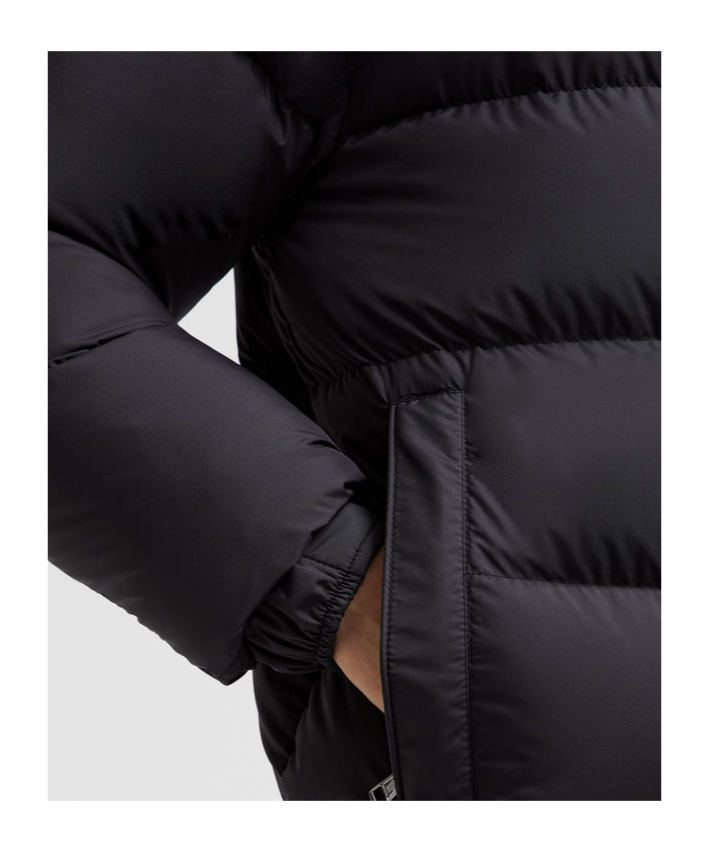 Moncler Maya 70 Short Down Jacket Black In Black