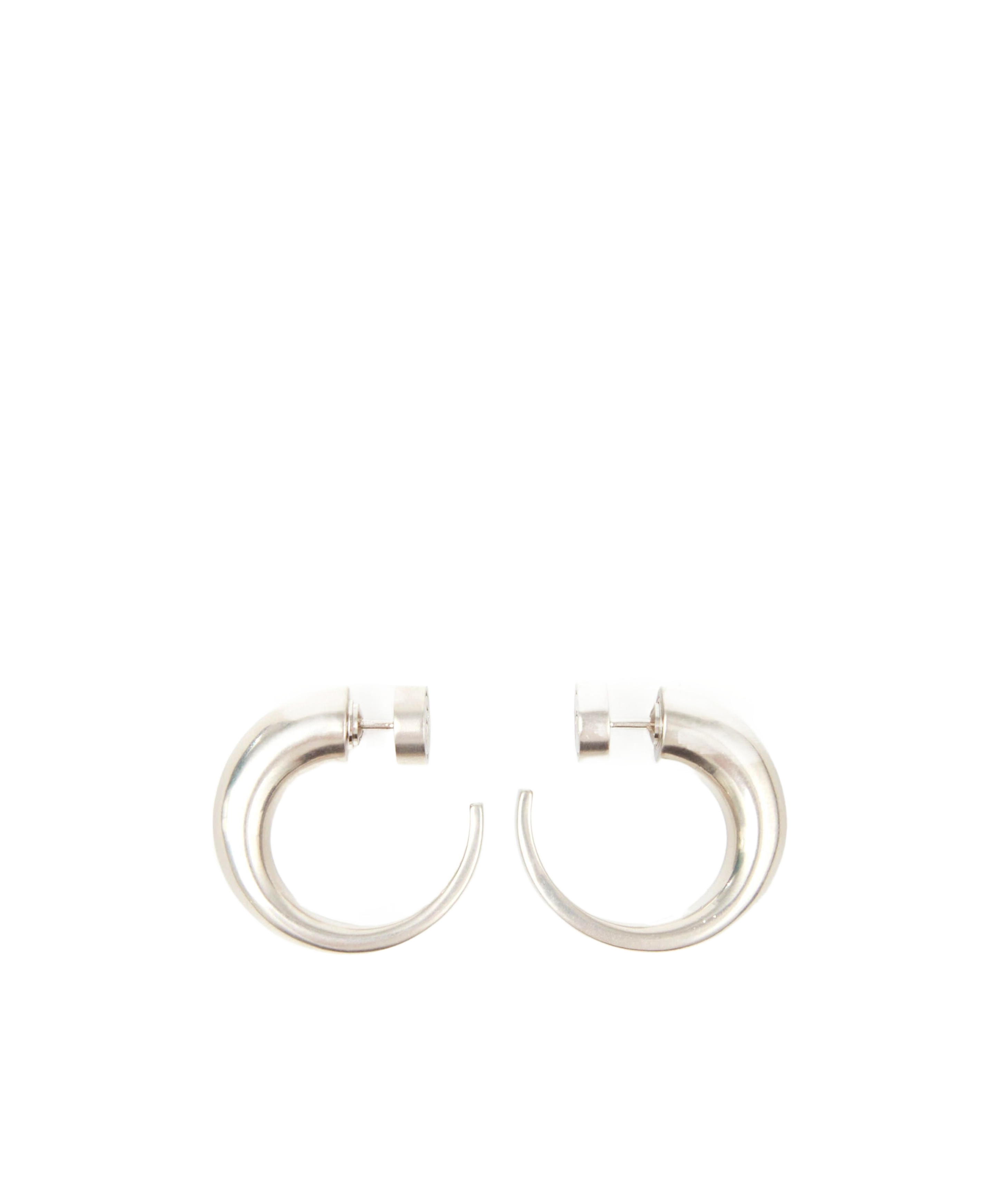 Mm6 Maison Margiela Round-flat Big Hoop Earrings In White