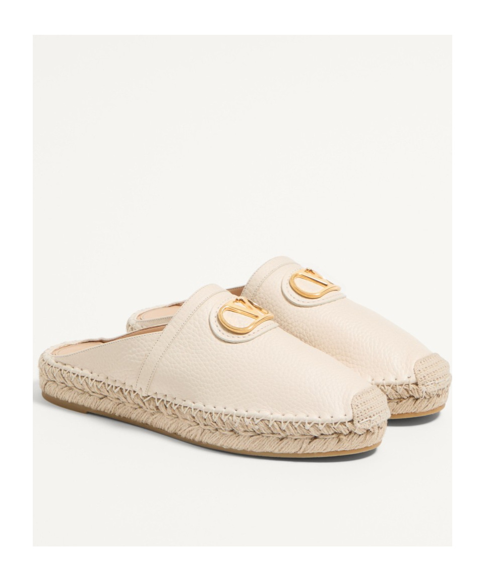 Shop Valentino Vlogo Signature Mule In Grainy Calfskin 25mm In White