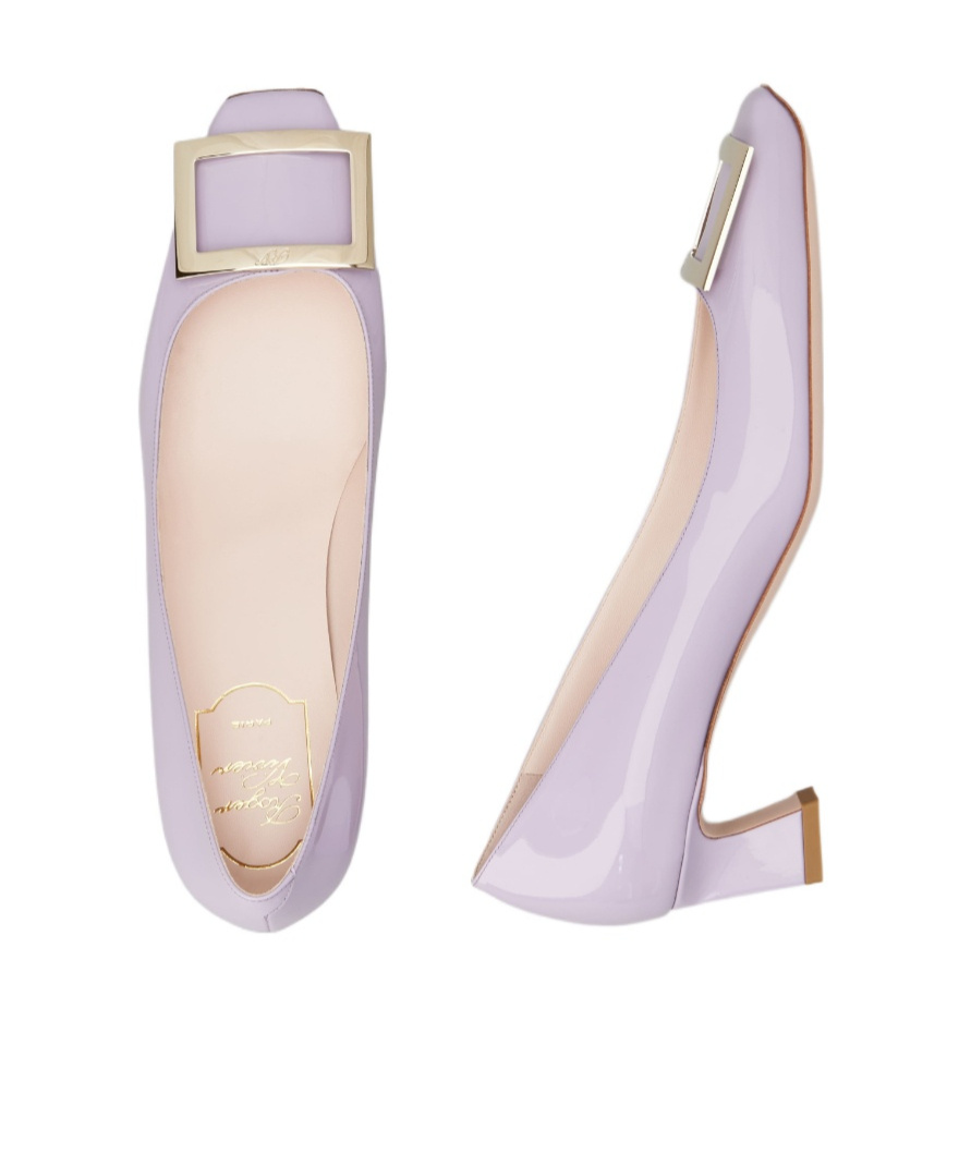 Roger Vivier Trompette Metal Buckle Pumps In Patent Leather In Purple