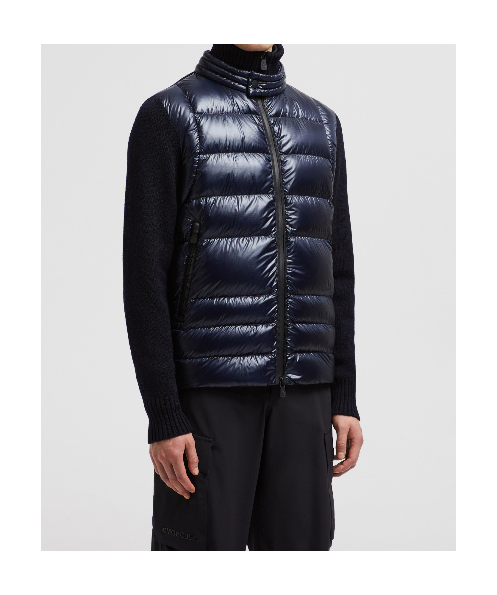Moncler Long-sleeved Splicing Detail Down Jacket In Blue