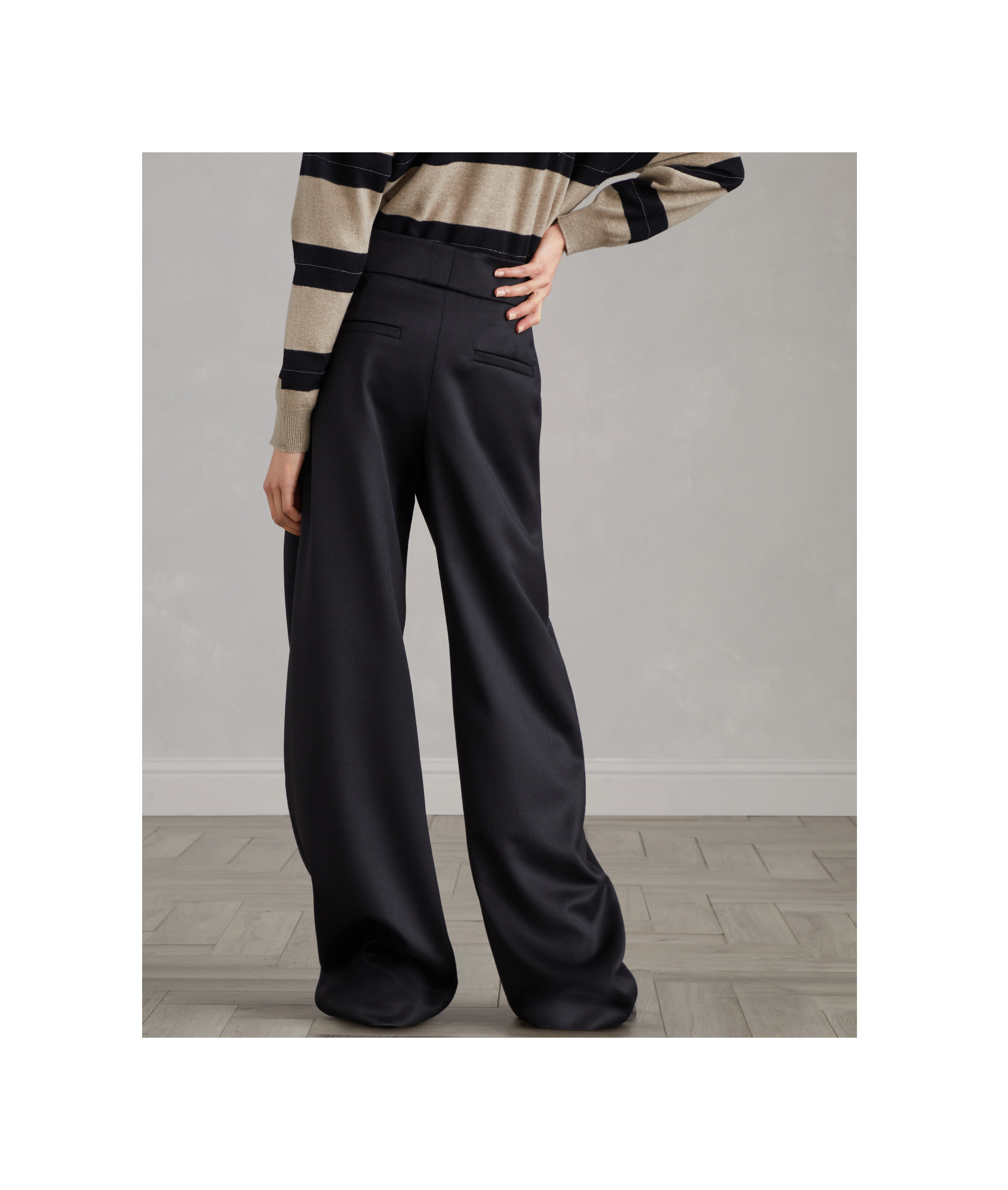Brunello Cucinelli Side-buckle Virgin Wool Trousers In Black