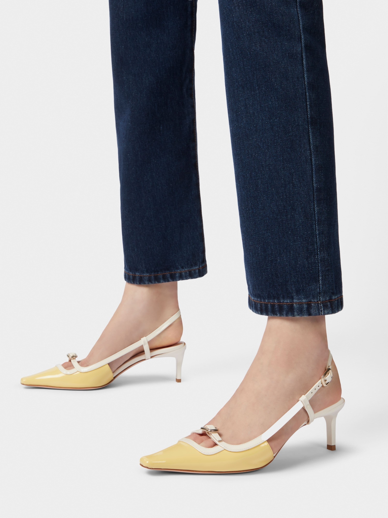 Roger Vivier Mini Buckle Sling Back Pumps 55 In Nude