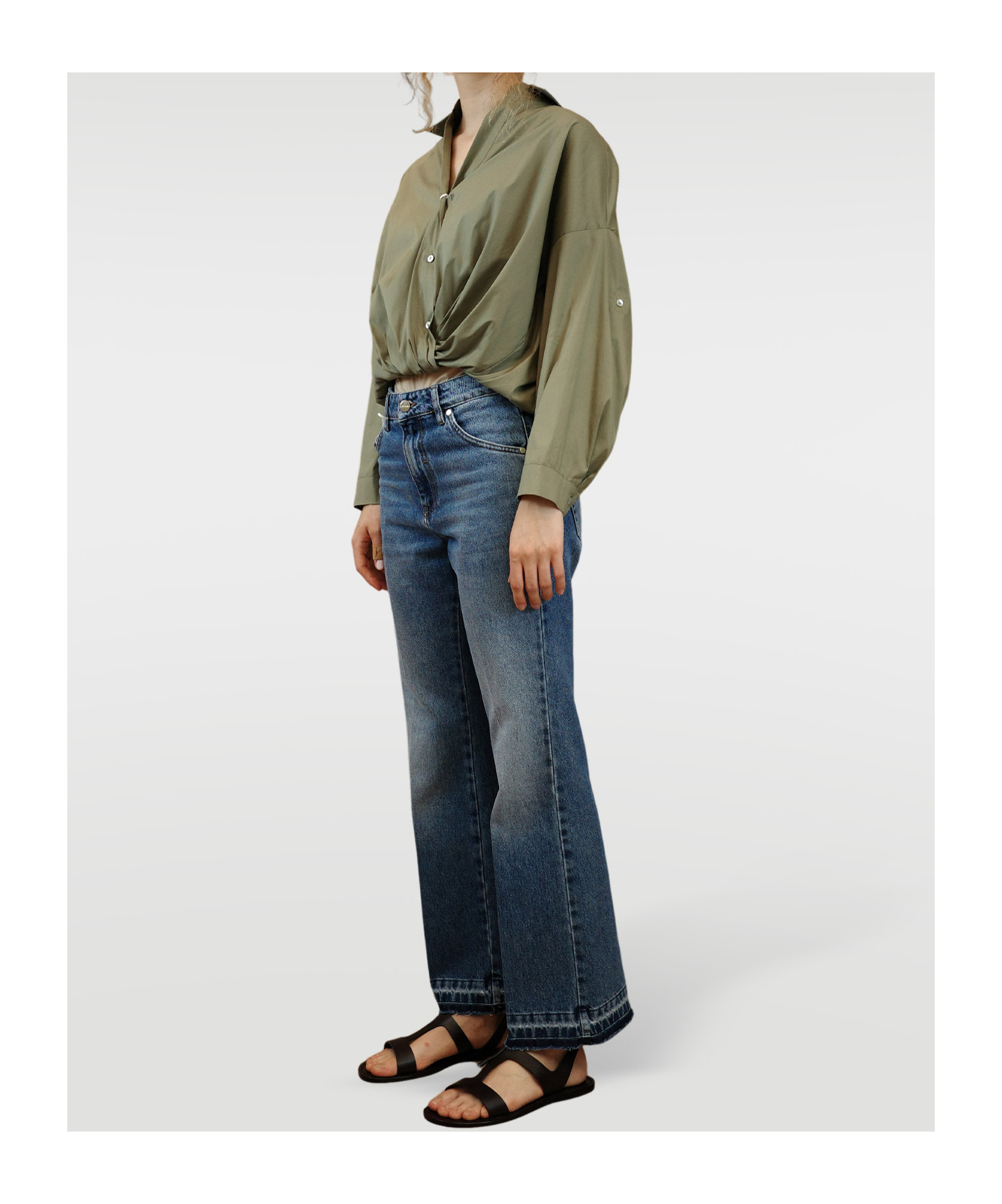 Iblues Button-down Pleated Shirt In Green